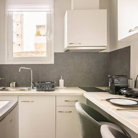 Stylish And Central Apt Near Acropolis - Avdi Square Athens Exterior photo