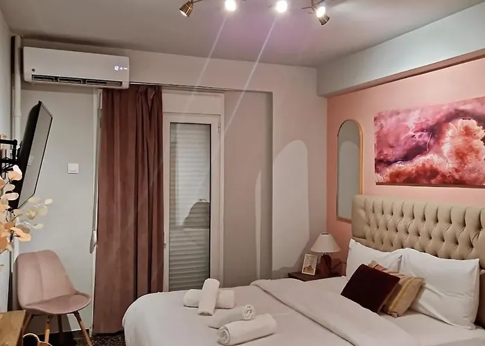 Stylish And Central Apt Near Acropolis - Avdi Square