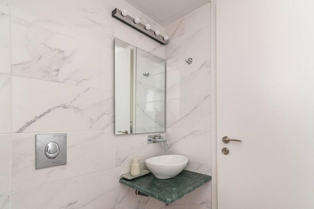 Apartment Stylish And Near Acropolis - Avdi Square