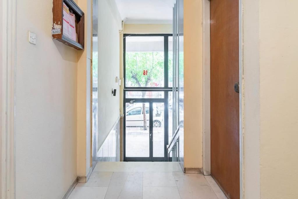 Stylish And Near Acropolis - Avdi Square Apartment Athens