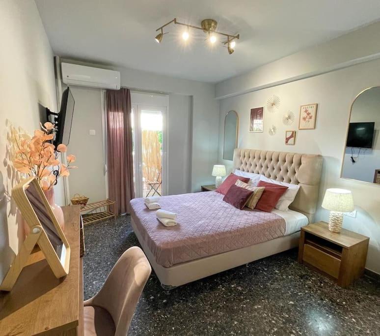 Stylish And Near Acropolis - Avdi Square * Athens