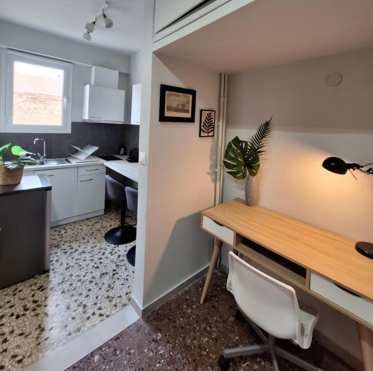 Stylish And Near Acropolis - Avdi Square